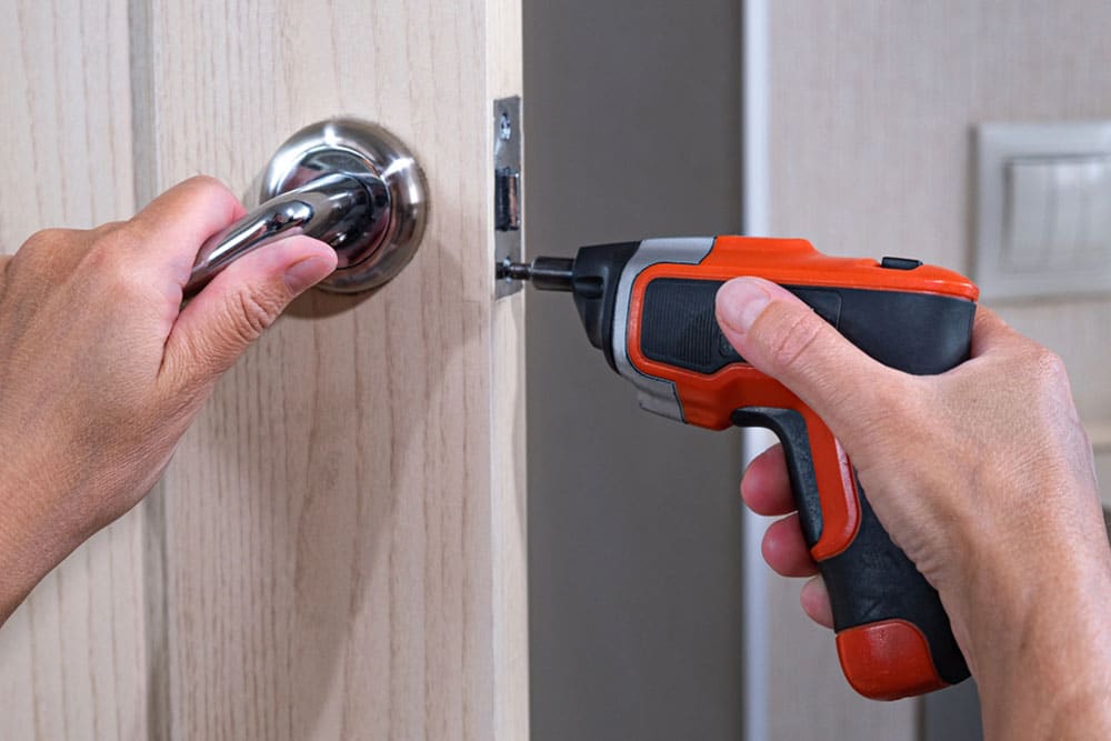 Keep Your Commercial Building Safe with Reliable Lock Systems | Aron’s Lock & Key A secure commercial building entrance with a high-quality lock system, ensuring business safety in Denver.